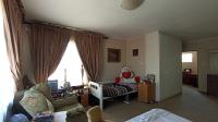 Main Bedroom - 31 square meters of property in Kengies