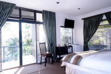 Bed Room 5+ - 85 square meters of property in Silver Lakes Golf Estate