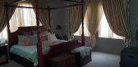 Main Bedroom - 35 square meters of property in Sonneveld