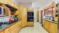 Kitchen - 85 square meters of property in Brooklyn