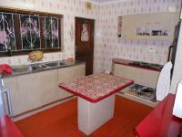 Kitchen - 13 square meters of property in Umzinto