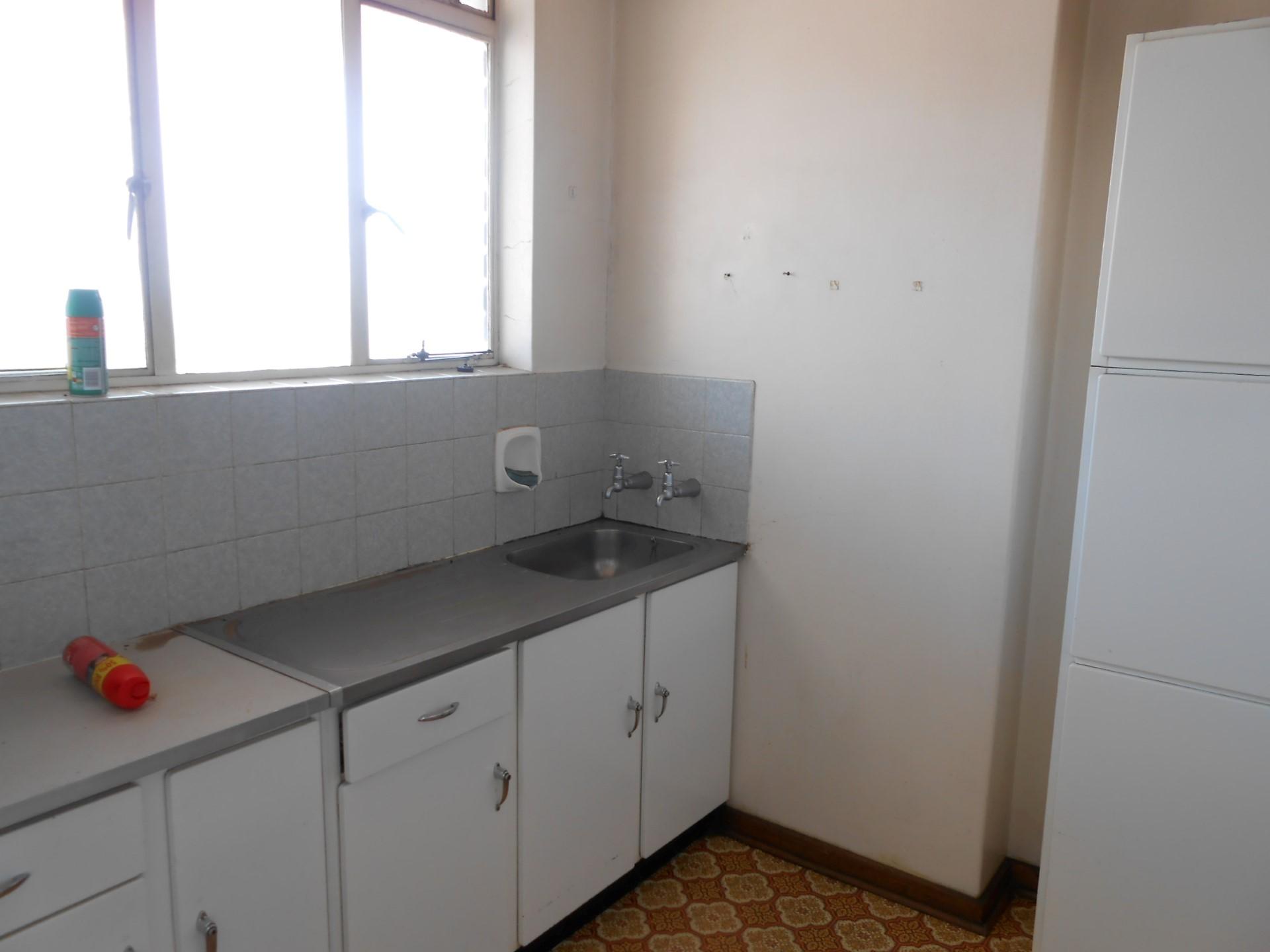 Kitchen - 8 square meters of property in Vereeniging
