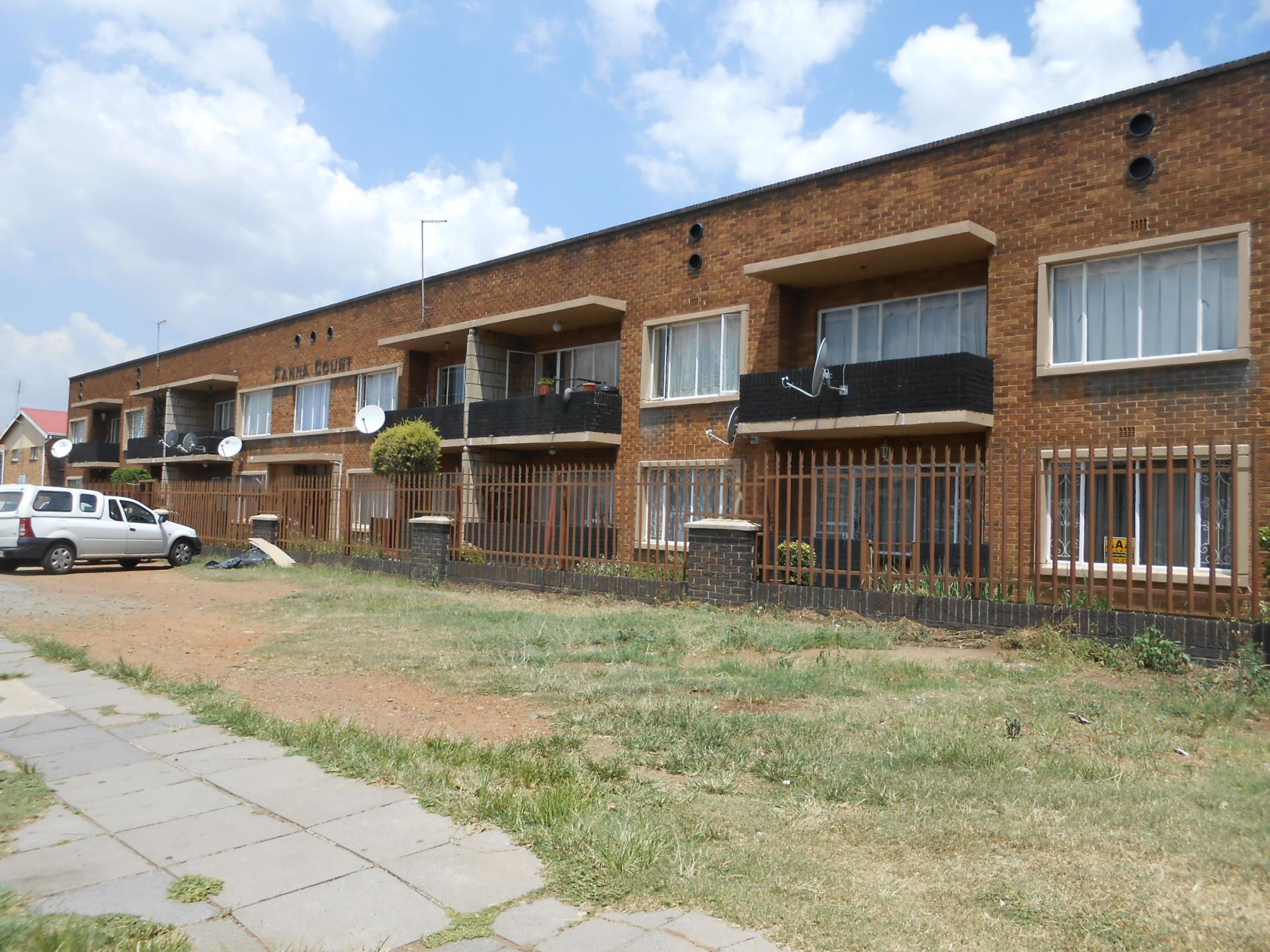 2-bedroom-apartment-for-sale-for-sale-in-boksburg-private