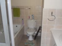 Main Bathroom - 4 square meters of property in Shelly Beach