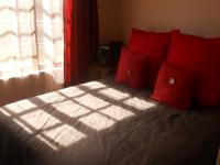 Bed Room 1 - 10 square meters of property in Reyno Ridge