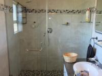 Bathroom 1 - 7 square meters of property in Johannesburg North
