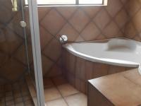 Bathroom 2 - 8 square meters of property in Benoni