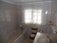 Bathroom 1 - 9 square meters of property in Belfort