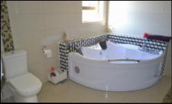 Bathroom 1 - 20 square meters of property in Kosmosdal