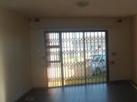 Lounges - 17 square meters of property in Emalahleni (Witbank) 