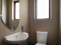Guest Toilet - 2 square meters of property in Willow Acres Estate