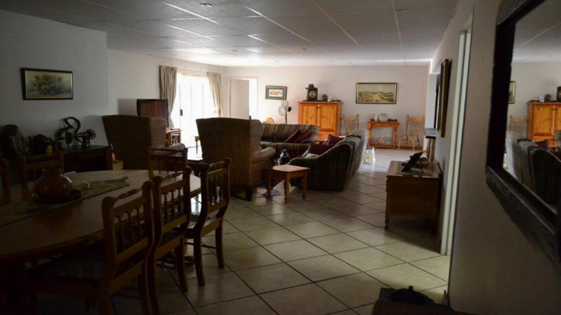 4 Bedroom House for Sale For Sale in Olifantshoek Private