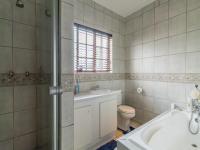 Bathroom 1 - 10 square meters of property in Moreletapark
