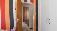 Bed Room 1 - 12 square meters of property in Bisley