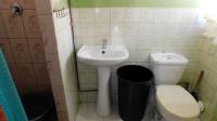 Main Bathroom - 4 square meters of property in Bisley