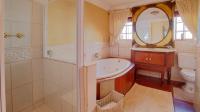Bathroom 3+ - 36 square meters of property in Montana Park
