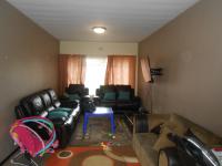 TV Room - 19 square meters of property in Berton Park