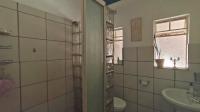 Bathroom 2 - 5 square meters of property in Vaalpark