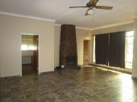 Lounges - 38 square meters of property in Risiville