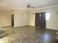 Lounges - 38 square meters of property in Risiville