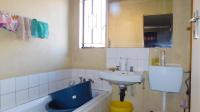 Bathroom 1 - 4 square meters of property in Danville