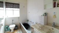 Main Bathroom - 6 square meters of property in Bramley Park