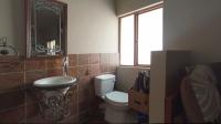 Bathroom 1 - 6 square meters of property in Featherbrooke Estate