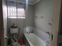 Bathroom 1 of property in Naledi