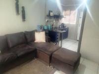 Lounges of property in Naledi