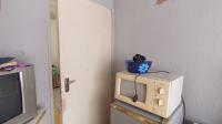 Bed Room 1 - 7 square meters of property in Bloubosrand