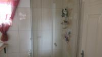 Bathroom 3+ - 10 square meters of property in Glenmarais (Glen Marais)