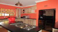 Kitchen - 32 square meters of property in Montana