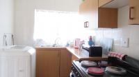 Kitchen - 8 square meters of property in Vorna Valley