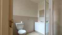 Main Bathroom - 6 square meters of property in Vorna Valley