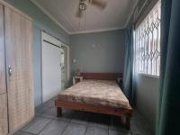 Bed Room 1 of property in Mtwalumi