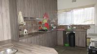 Kitchen - 15 square meters of property in Noycedale