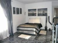 Main Bedroom - 45 square meters of property in Buccleuch