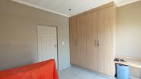 Bed Room 1 - 11 square meters of property in Thatchfield Hills Estate
