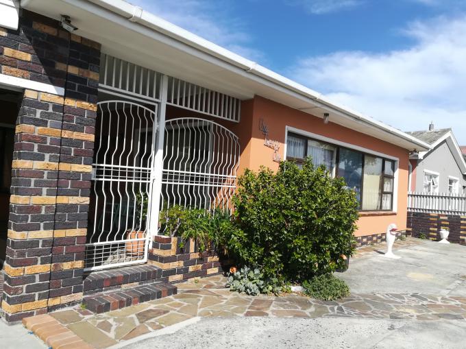 3 Bedroom House for Sale For Sale in Athlone - CPT - MR332371
