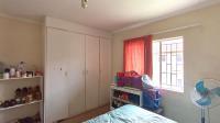 Main Bedroom - 19 square meters of property in Comet