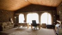Lounges - 118 square meters of property in Vanderbijlpark