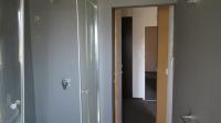 Main Bathroom - 5 square meters of property in Brackendowns
