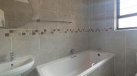 Bathroom 1 - 5 square meters of property in Harveston AH