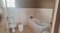 Main Bathroom - 8 square meters of property in Umzinto