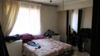 Main Bedroom - 19 square meters of property in Lenasia South