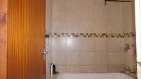 Bathroom 1 - 6 square meters of property in Kwaggasrand