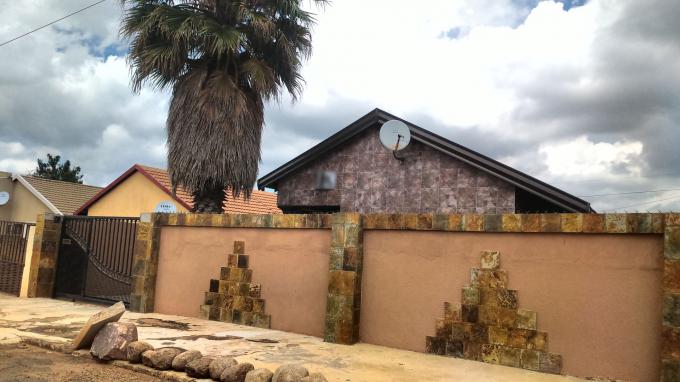 Standard Bank SIE Sale In Execution 3 Bedroom House for Sale in Mohlakeng - MR387480