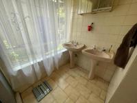 Main Bathroom - 9 square meters of property in Albertsdal
