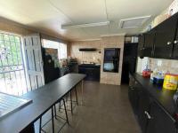 Kitchen - 16 square meters of property in Albertsdal