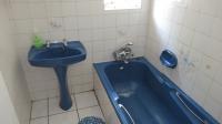 Bathroom 1 - 5 square meters of property in Albertsdal